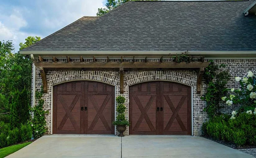 Garage Doors Repair in Potomac Falls, VA