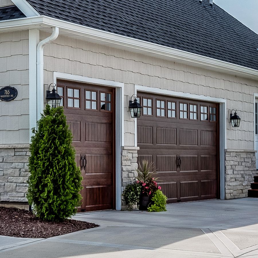 Reston VA home with updated garage door serviced by local company Door Doctor
